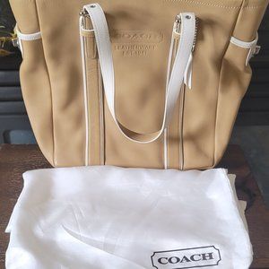 Coach Tote Style Bag